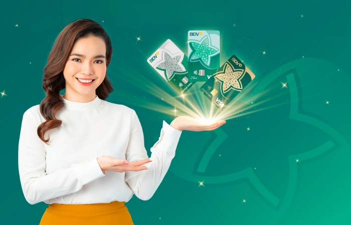Khi sử dụng thẻ tín dụng bạn nên kiểm soát chi tiêu tốt và thanh toán dư nợ đúng hạn